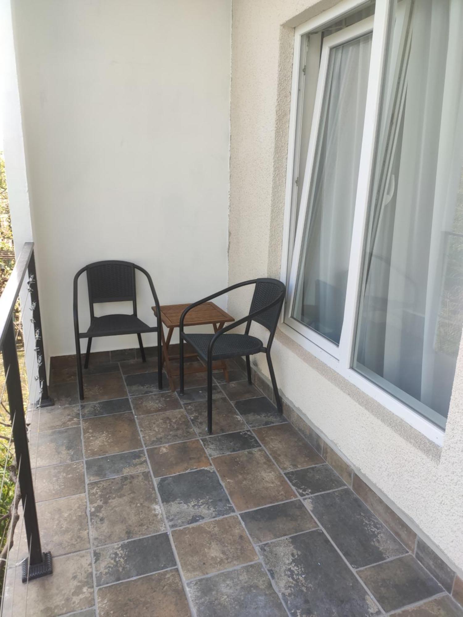 Family Нotel Banuri Kutaisi Exterior foto